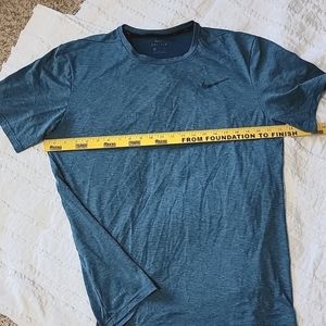 NIKE DRI-FIT Athletic Shirt